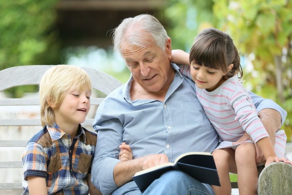 Aprende a disfrutar de las batallitas de tus abuelos